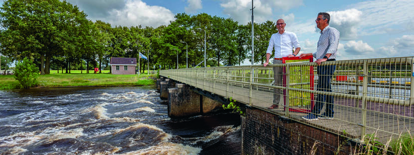 Cor Beekmans, Programmamanager HWBP-projecten Waterschap Drents Overijsselse Delta en Dick van Pijkeren, Projectmanager Dalfsen - Zwolle (Veilige Vecht) Waterschap Drents Overijsselse Delta